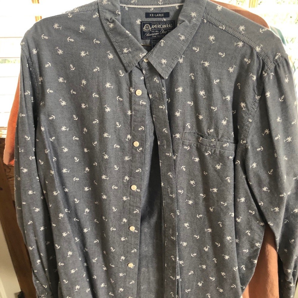 Men’s casual shirt